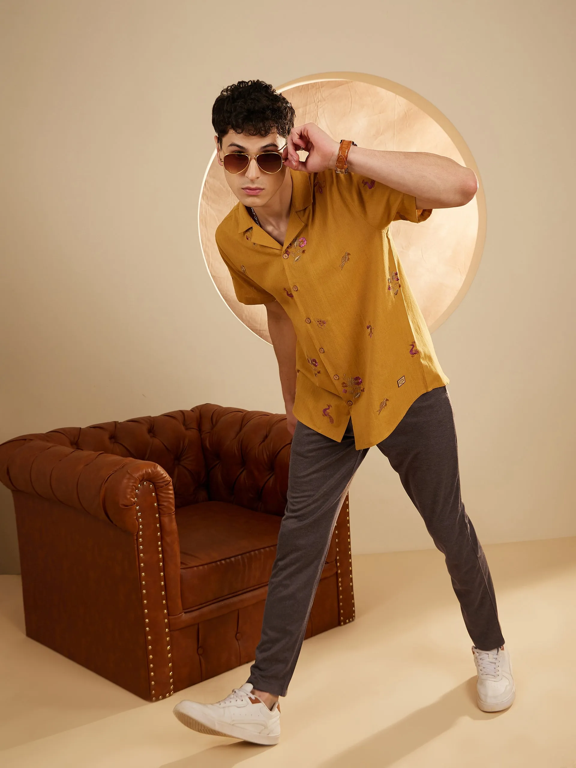 Brown: Textured Stretchable Chinos