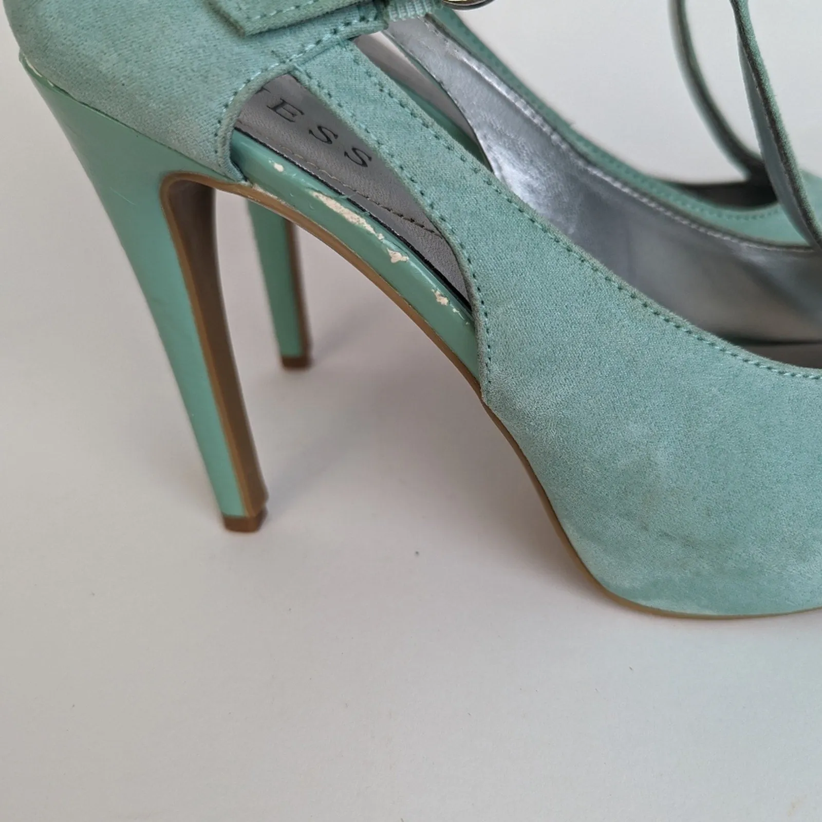 Guess Mary Jane Tiffany Blue Platform Heels - 7.5