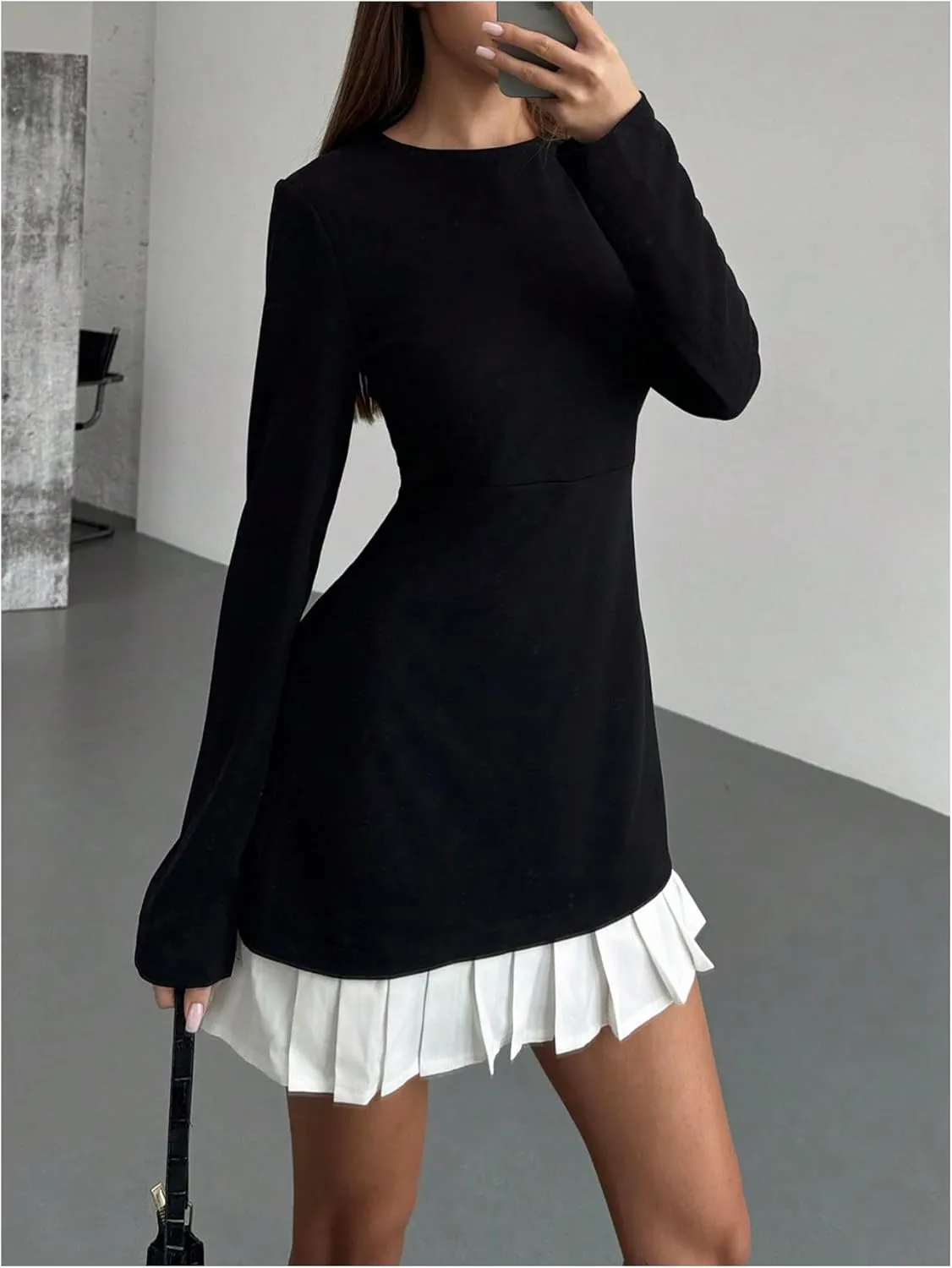 MakeMeChic Women's Long Sleeve Colorblock Dresses Ruffle Hem Pleated Bodycon Mini Dress