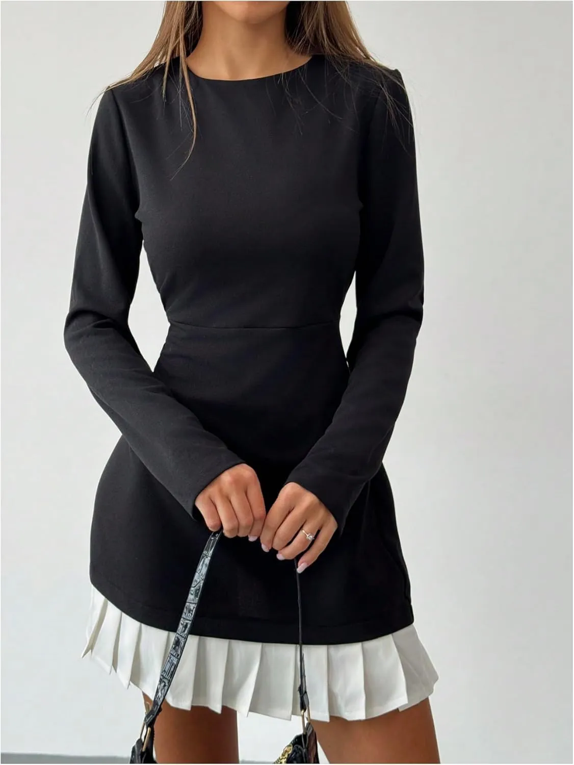 MakeMeChic Women's Long Sleeve Colorblock Dresses Ruffle Hem Pleated Bodycon Mini Dress