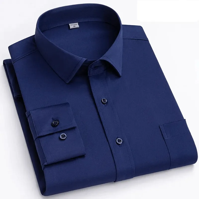 Men's Classic Long-Sleeve Shirt with Chest Pocket