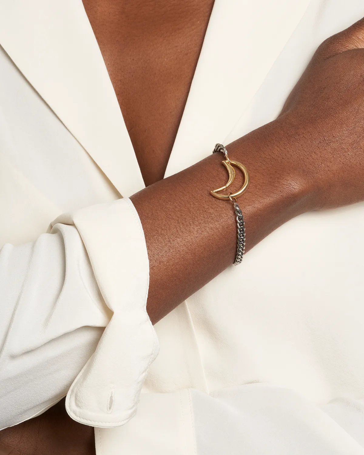 Moonlock in Yellow Gold