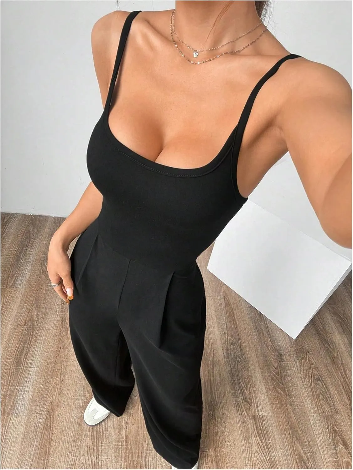 OYOANGLE Women's Scoop Neck Open Back Long Pants Jumpsuits Spaghetti Strap Overalls Summer Outfits