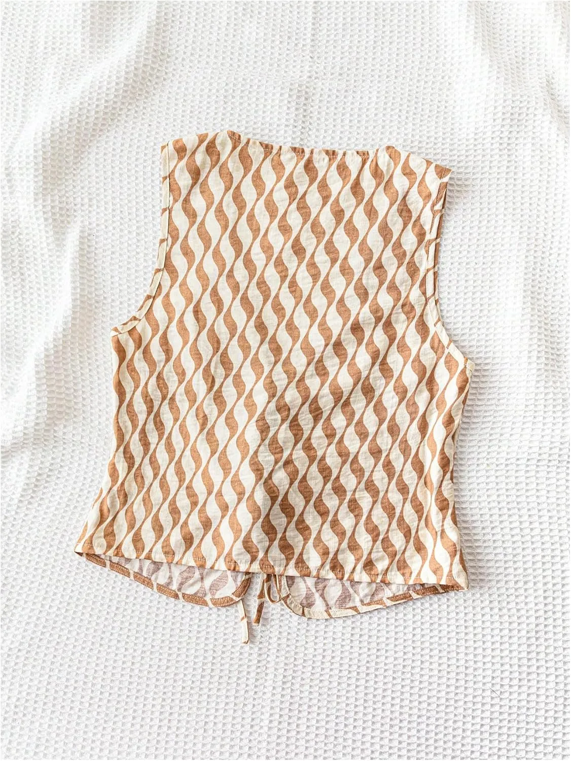 Verdusa Women's Bow Tie Knot Front V Neck Wave Print Sleeveless Crop Top Boho Vest