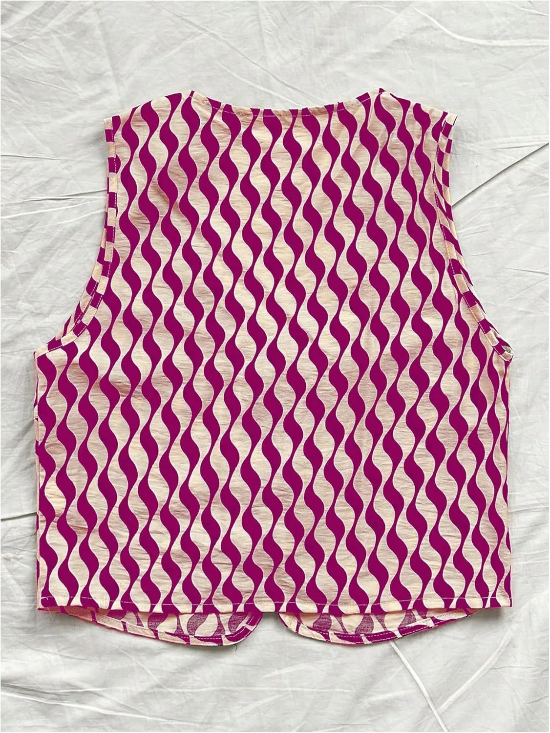Verdusa Women's Bow Tie Knot Front V Neck Wave Print Sleeveless Crop Top Boho Vest