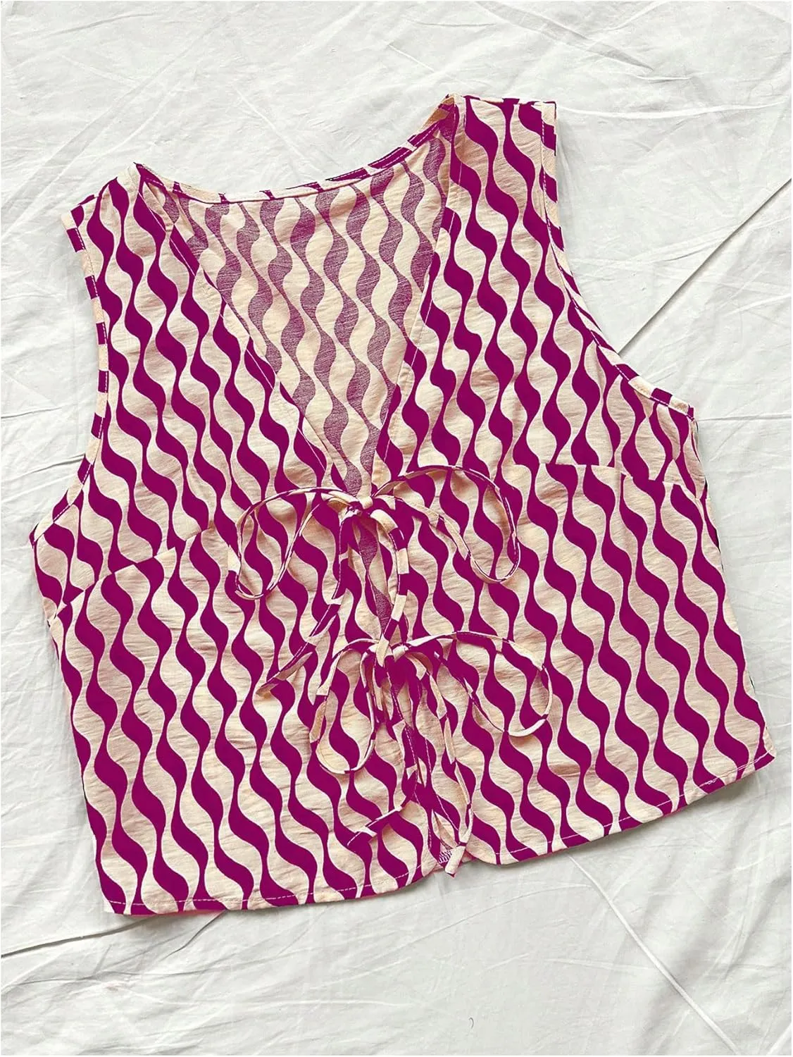 Verdusa Women's Bow Tie Knot Front V Neck Wave Print Sleeveless Crop Top Boho Vest
